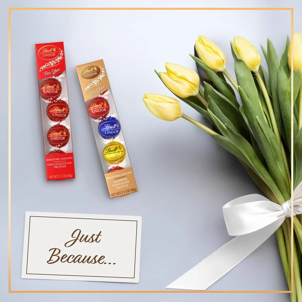 LINDOR Milk Chocolate Truffles Favor Gift Box — editorial view