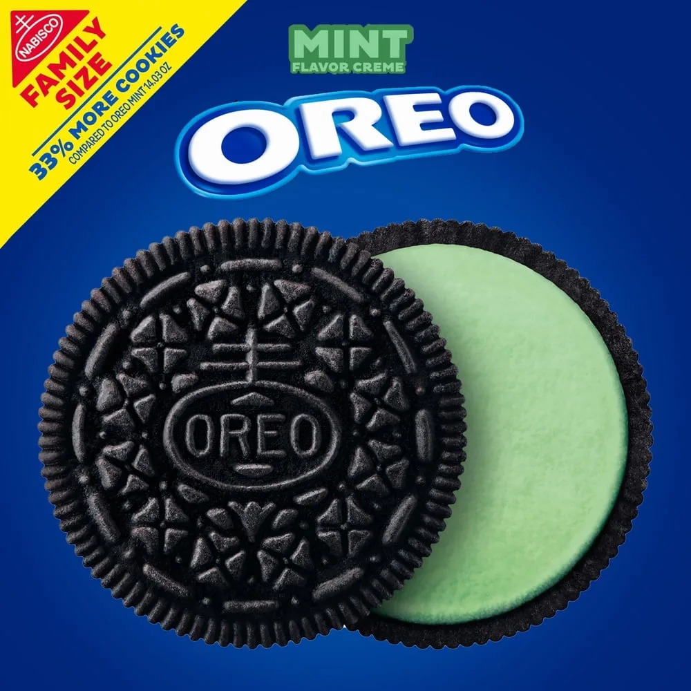 Mint Creme Chocolate Sandwich Cookies, Family Size — editorial view